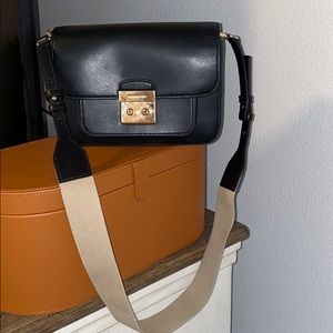 Michael Kors Camera crossbody Satchel